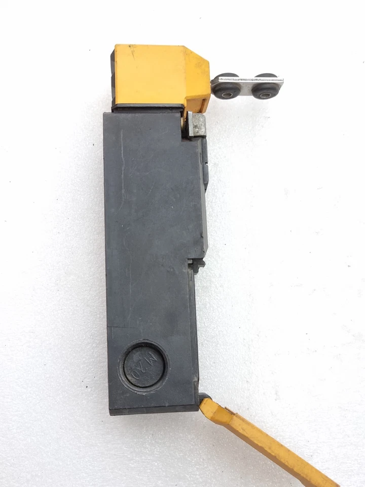 Pilz psen me1s/1as mechanical safety switch 570000 Made In Germany